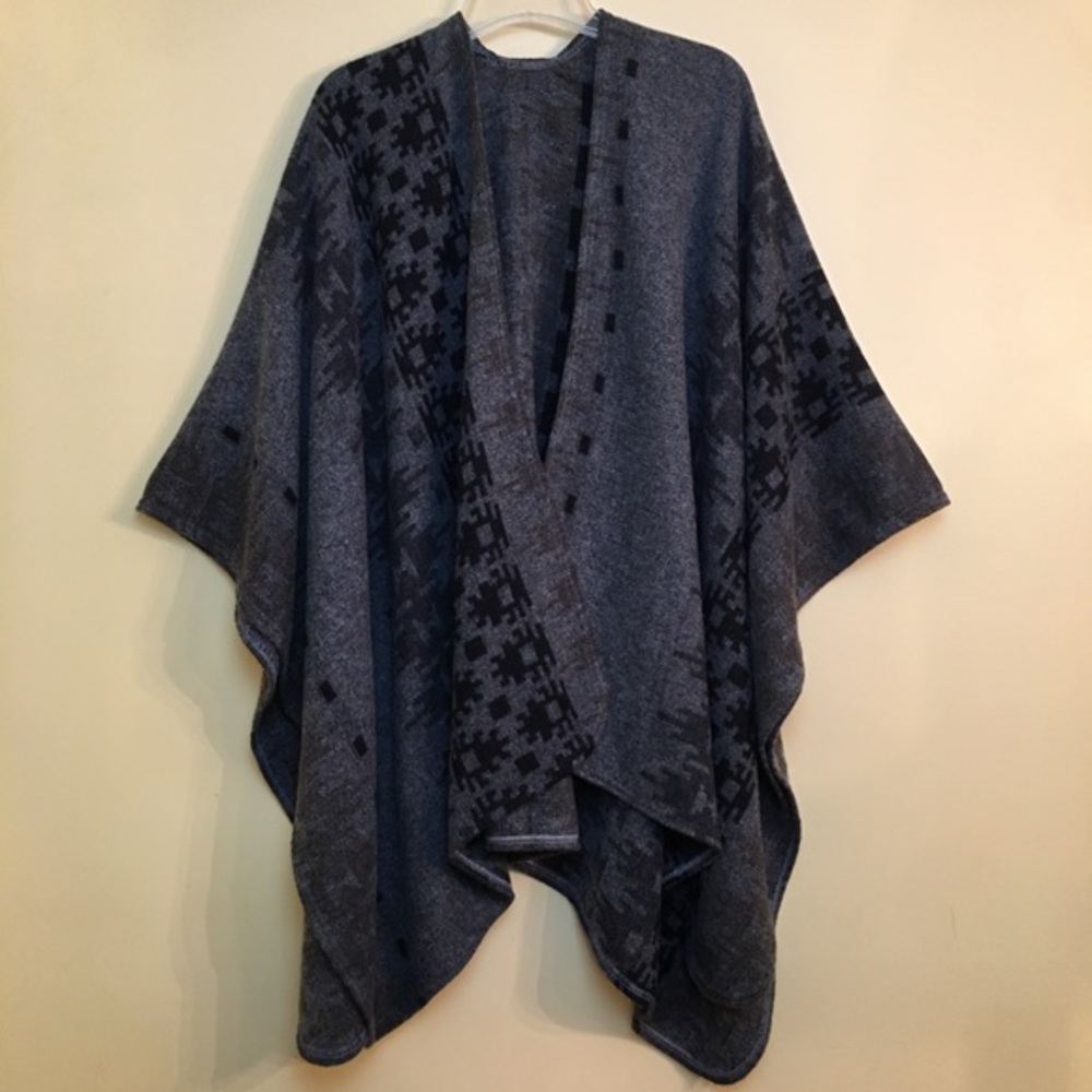 Brandless Aztec Woven Poncho One Size